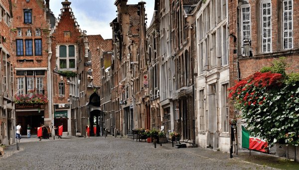 Explore les top spots libertins à ne pas manquer en belgique